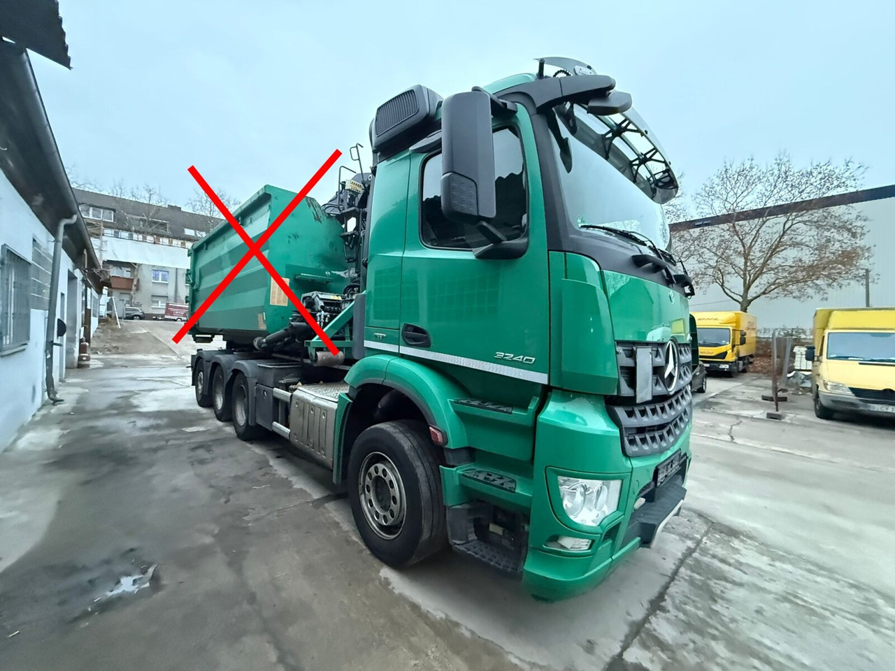 Mercedes-Benz Arocs 3240 L 8x4 ENA Arocs 3240 L 8x4 ENA, Lenk-/Liftachse, Navi, Hiab Abrollkipper - משאית הרמת וו: תמונה 1 Mercedes-Benz Arocs 3240 L 8x4 ENA Arocs 3240 L 8x4 ENA, Lenk-/Liftachse, Navi, Hiab Abrollkipper - משאית הרמת וו: תמונה 1