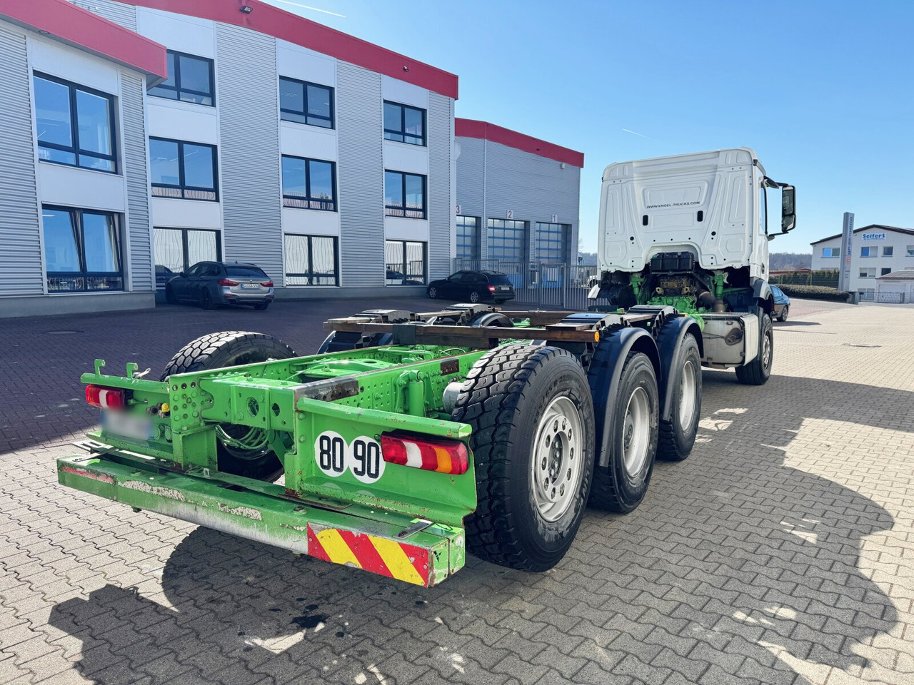 משאית עם שלדת תא Mercedes-Benz Arocs 3242/48 LK 8x4/4 Arocs 3242/48 LK 8x4/4, Lenk-/Liftachse, Nebenantrieb: תמונה 11