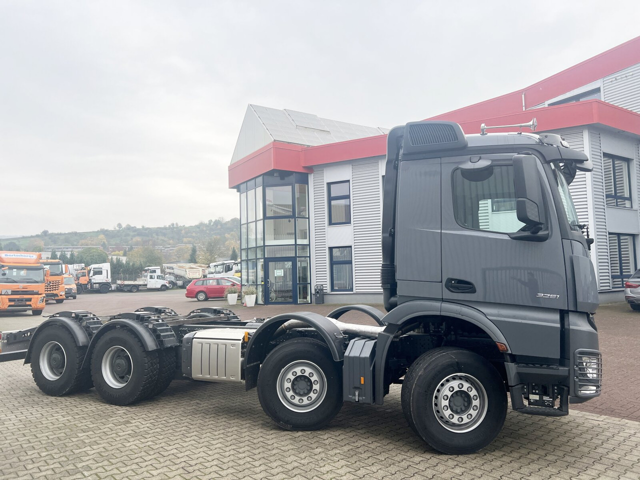 הַחכָּרָה Mercedes-Benz Arocs 3251 L 8x4/4 Arocs 3251 L 8x4/4, Motorabtrieb Mercedes-Benz Arocs 3251 L 8x4/4 Arocs 3251 L 8x4/4, Motorabtrieb: תמונה 9 הַחכָּרָה Mercedes-Benz Arocs 3251 L 8x4/4 Arocs 3251 L 8x4/4, Motorabtrieb Mercedes-Benz Arocs 3251 L 8x4/4 Arocs 3251 L 8x4/4, Motorabtrieb: תמונה 9
