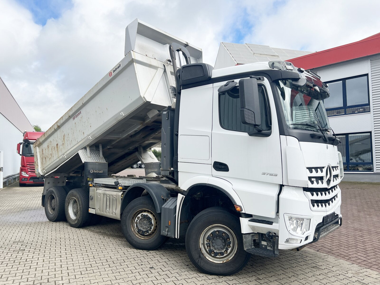 הַחכָּרָה Mercedes-Benz Arocs 3253 K 8x4/4 Arocs 3253 K 8x4/4, Retarder, Stahlmulde ca. 15m³, hydr. Heckklappenöffnung Mercedes-Benz Arocs 3253 K 8x4/4 Arocs 3253 K 8x4/4, Retarder, Stahlmulde ca. 15m³, hydr. Heckklappenöffnung: תמונה 8