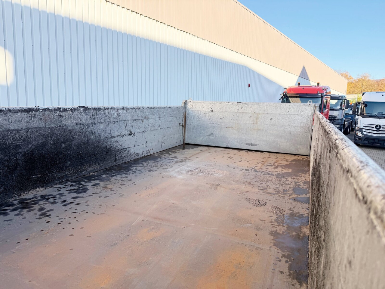 Mercedes-Benz Arocs 3351 AK 6x6 Arocs 3351 AK 6x6, Retarder, Grounder, Motorabtrieb, pneum. Heckklappenöffnung - מזהיר: תמונה 3 Mercedes-Benz Arocs 3351 AK 6x6 Arocs 3351 AK 6x6, Retarder, Grounder, Motorabtrieb, pneum. Heckklappenöffnung - מזהיר: תמונה 3