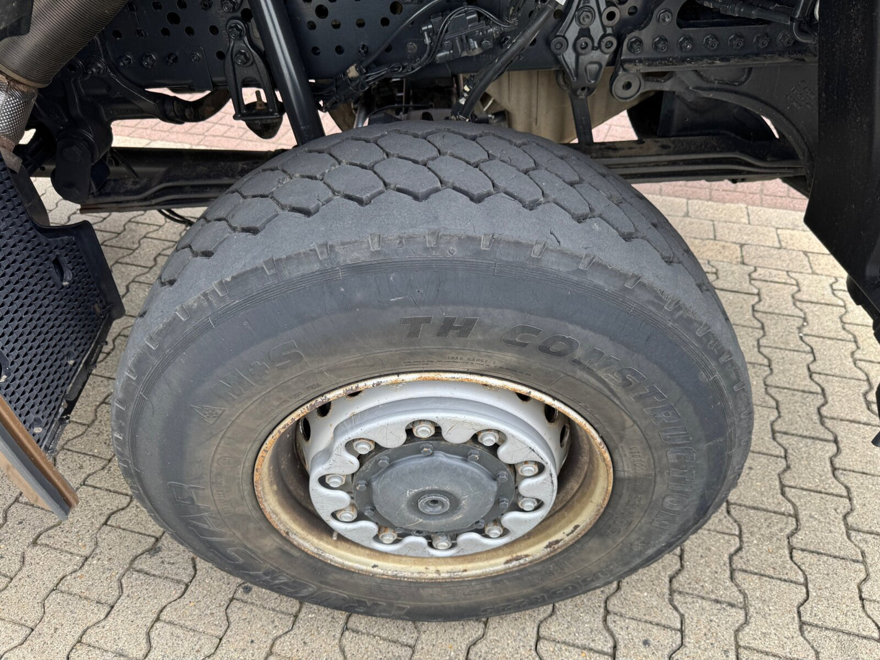 Mercedes-Benz Arocs 3351 LS 6x6 Arocs 3351 LS 6x6, Grounder, MirrorCam, Navi - משאית עם שלדת תא: תמונה 2 Mercedes-Benz Arocs 3351 LS 6x6 Arocs 3351 LS 6x6, Grounder, MirrorCam, Navi - משאית עם שלדת תא: תמונה 2