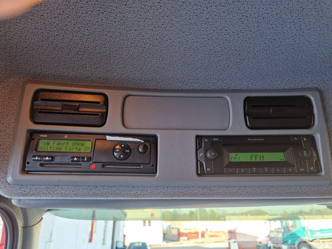 Mercedes-Benz Atego 1218 L 4x2 1218 L 4x2, Fassi Kran F 95A21 5.9m-1.545 kg, - משאית מנוף, משאית צד נופל/ שטוחה: תמונה 2 Mercedes-Benz Atego 1218 L 4x2 1218 L 4x2, Fassi Kran F 95A21 5.9m-1.545 kg, - משאית מנוף, משאית צד נופל/ שטוחה: תמונה 2