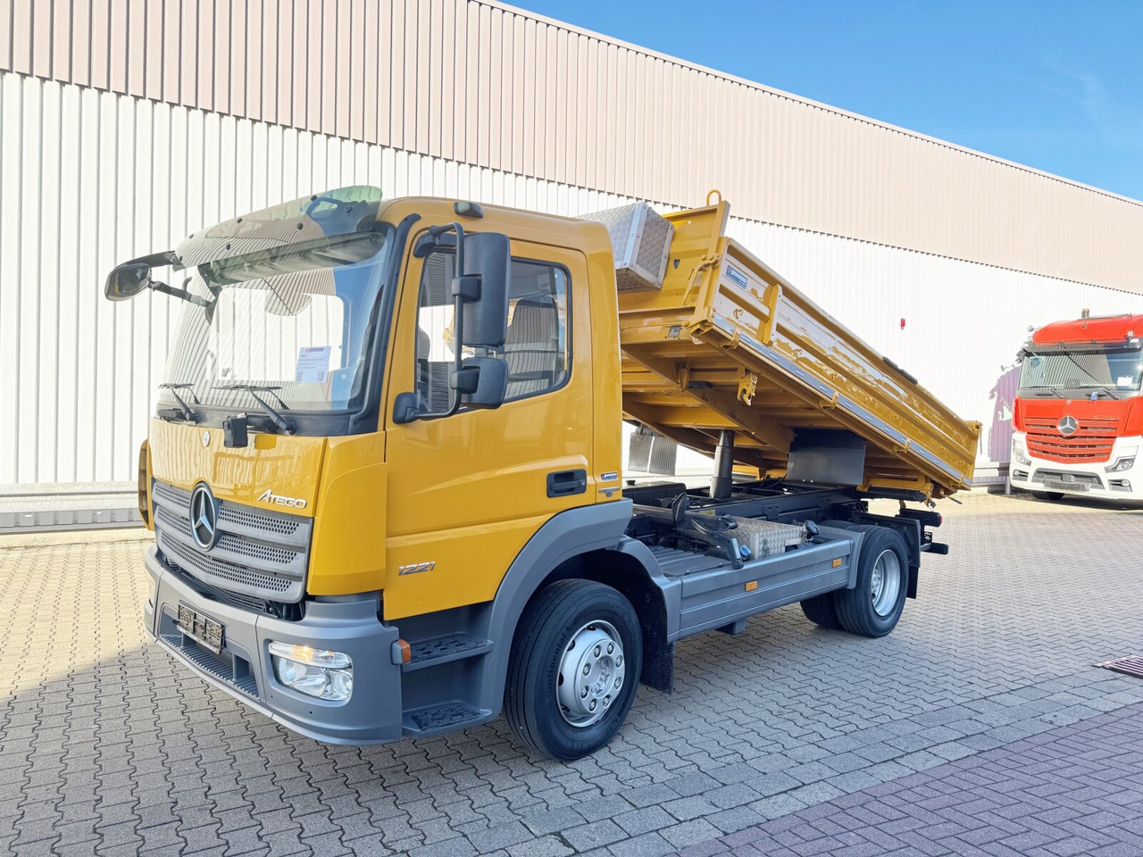 Mercedes-Benz Atego 1221 K 4x2 Atego 1221 K 4x2, 2x AHK - מזהיר: תמונה 1 Mercedes-Benz Atego 1221 K 4x2 Atego 1221 K 4x2, 2x AHK - מזהיר: תמונה 1