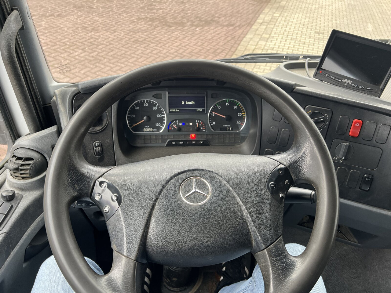 Mercedes-Benz Atego 1222 K 4x2 Atego 1222 K 4x2, 2x AHK - מזהיר: תמונה 3 Mercedes-Benz Atego 1222 K 4x2 Atego 1222 K 4x2, 2x AHK - מזהיר: תמונה 3