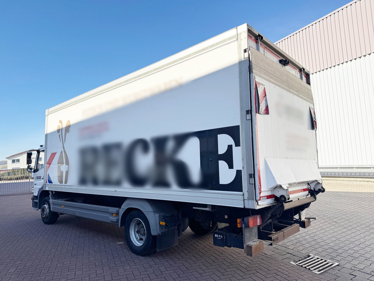 Mercedes-Benz Atego 1222 L 4x2 Atego 1222 L 4x2, Kühlkoffer, ThermoKing, Trennwand, LBW BÄR - משאית: תמונה 3 Mercedes-Benz Atego 1222 L 4x2 Atego 1222 L 4x2, Kühlkoffer, ThermoKing, Trennwand, LBW BÄR - משאית: תמונה 3