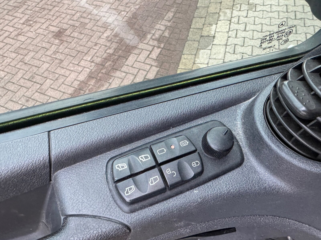 משאית צד נופל/ שטוחה Mercedes-Benz Atego 1530 L 4x2 Atego 1530 L 4x2 mit LBW Dhollandia: תמונה 5