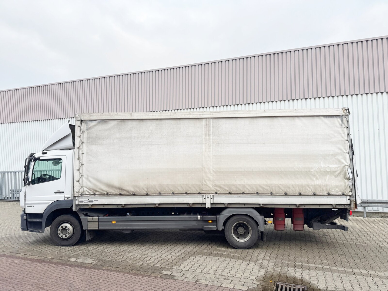 משאית צד נופל/ שטוחה Mercedes-Benz Atego 1530 L 4x2 Atego 1530 L 4x2 mit LBW Dhollandia: תמונה 14