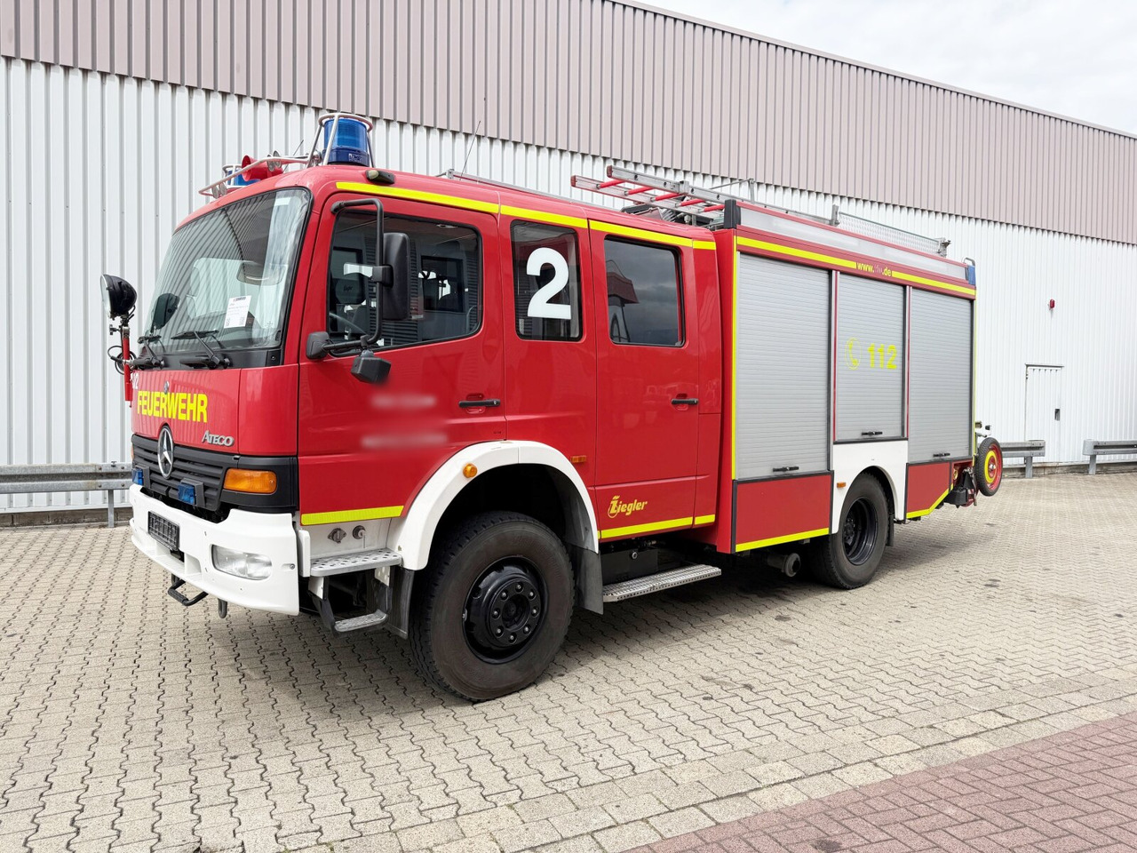 Mercedes-Benz Atego 1628 4x4, LF 16/20 Atego 1628 4x4, LF 16/20 - אמבולנס: תמונה 1 Mercedes-Benz Atego 1628 4x4, LF 16/20 Atego 1628 4x4, LF 16/20 - אמבולנס: תמונה 1