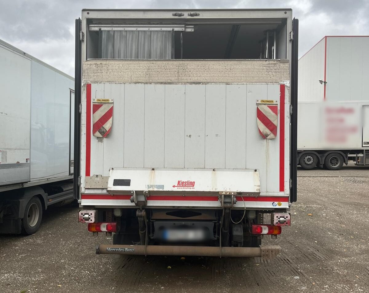 Mercedes-Benz Atego 816 4x2 Atego 816 4x2, Kühlkoffer, Trennwand, ThermoKing, LBW Sörensen - משאית: תמונה 5 Mercedes-Benz Atego 816 4x2 Atego 816 4x2, Kühlkoffer, Trennwand, ThermoKing, LBW Sörensen - משאית: תמונה 5