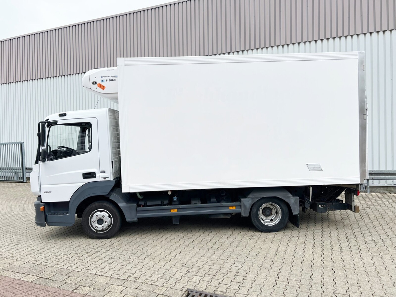 Mercedes-Benz Atego 816 L 4x2 Atego 816 L 4x2, Kühlkoffer, ThermoKing, LBW BÄR - משאית: תמונה 5 Mercedes-Benz Atego 816 L 4x2 Atego 816 L 4x2, Kühlkoffer, ThermoKing, LBW BÄR - משאית: תמונה 5