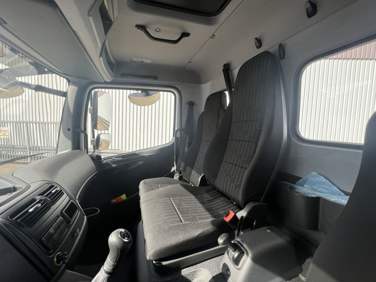 משאית עם שלדת תא Mercedes-Benz Atego 818/23 K 4x2 Atego 818/23 K 4x2, 2x AHK, 5x VORHANDEN!: תמונה 8