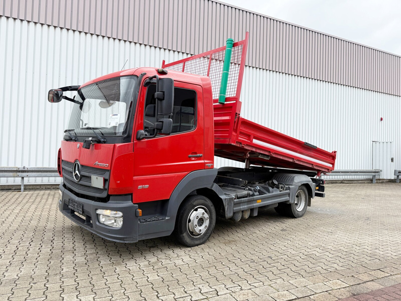 Mercedes-Benz Atego 818/23 LK 4x2 Atego 818/23 LK 4x2, 2x AHK - מזהיר: תמונה 1 Mercedes-Benz Atego 818/23 LK 4x2 Atego 818/23 LK 4x2, 2x AHK - מזהיר: תמונה 1