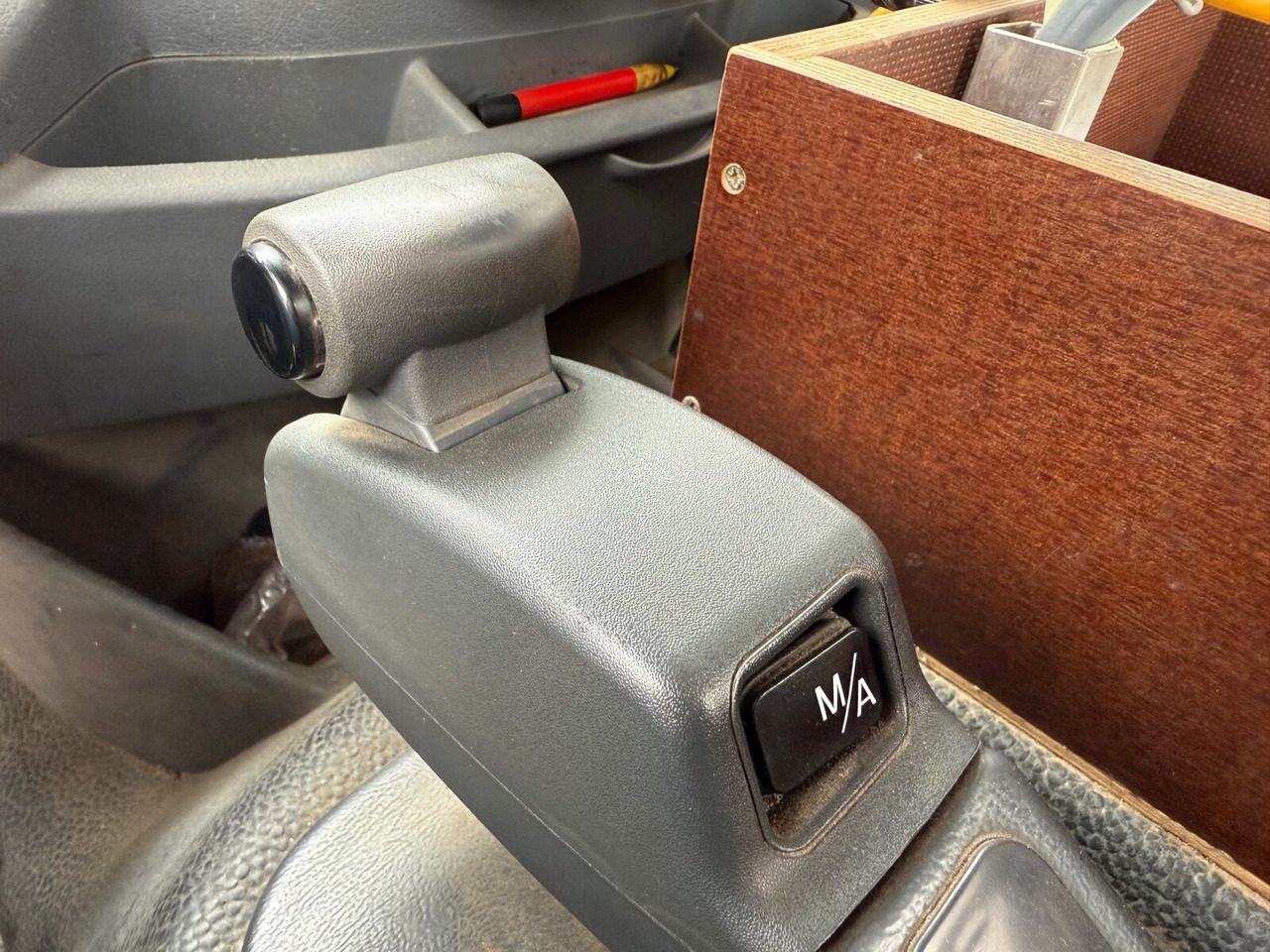 משאית דילוג העמסה Mercedes-Benz Axor 1824 AK 4x4 Axor 1824 AK 4x4, Tele-Absetzer, Winterdienstausstattung: תמונה 7