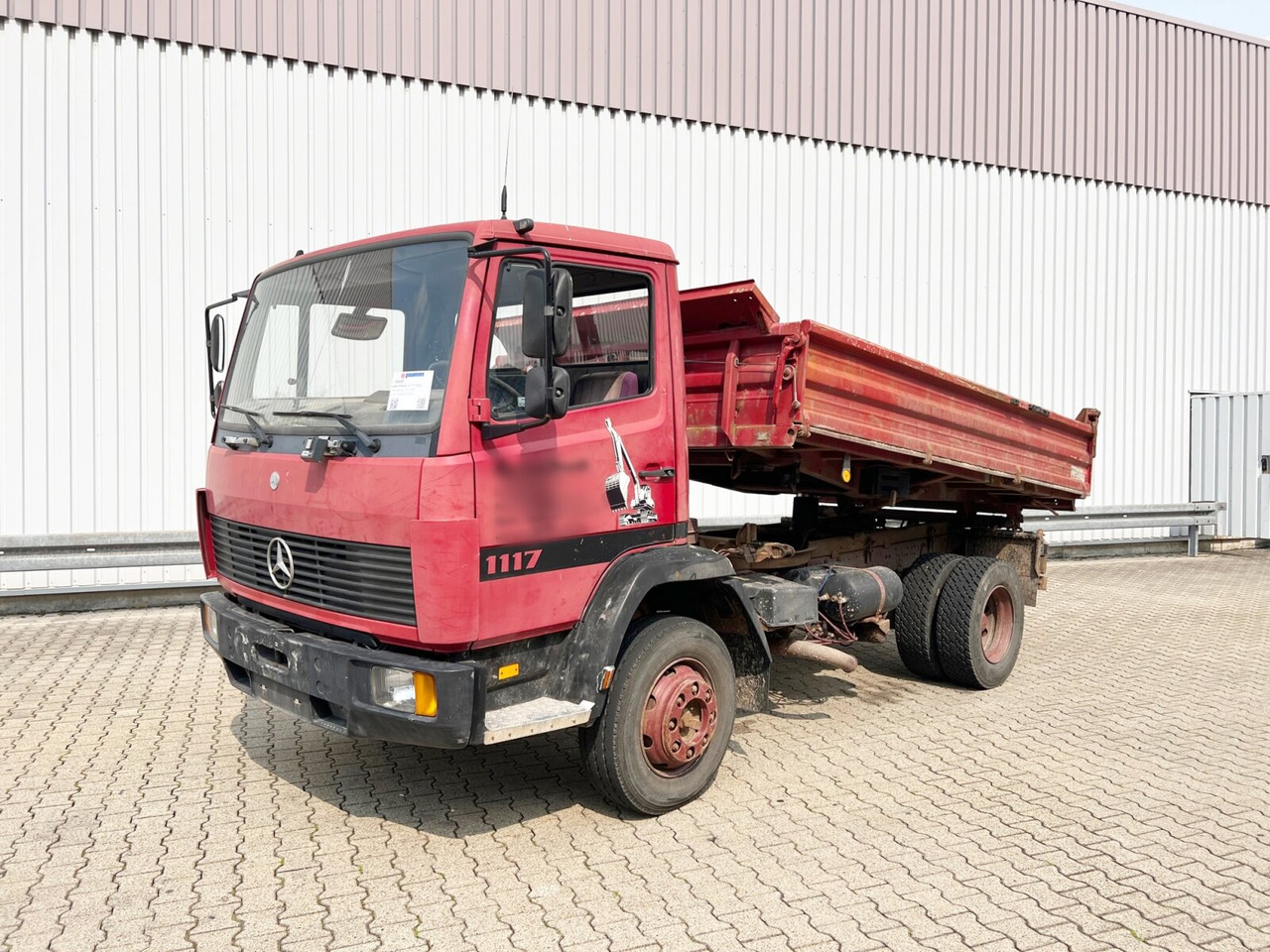 Mercedes-Benz LK 1117 K 4x2 LK 1117 K 4x2, 6-Zylinder Motor, 2x AHK - מזהיר: תמונה 1 Mercedes-Benz LK 1117 K 4x2 LK 1117 K 4x2, 6-Zylinder Motor, 2x AHK - מזהיר: תמונה 1