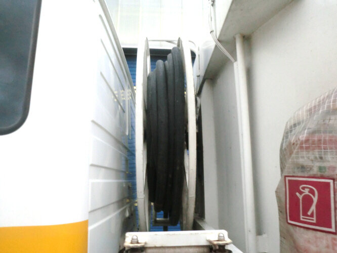 הַחכָּרָה Mercedes-Benz SK 1824 L 4x2 SK 1824 L 4x2, Esterer Tankaufbau ca. 13.100l, 2 Kammern Mercedes-Benz SK 1824 L 4x2 SK 1824 L 4x2, Esterer Tankaufbau ca. 13.100l, 2 Kammern: תמונה 15