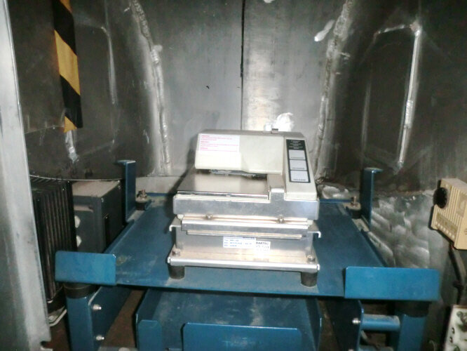 הַחכָּרָה Mercedes-Benz SK 1824 L 4x2 SK 1824 L 4x2, Esterer Tankaufbau ca. 13.100l, 2 Kammern Mercedes-Benz SK 1824 L 4x2 SK 1824 L 4x2, Esterer Tankaufbau ca. 13.100l, 2 Kammern: תמונה 6