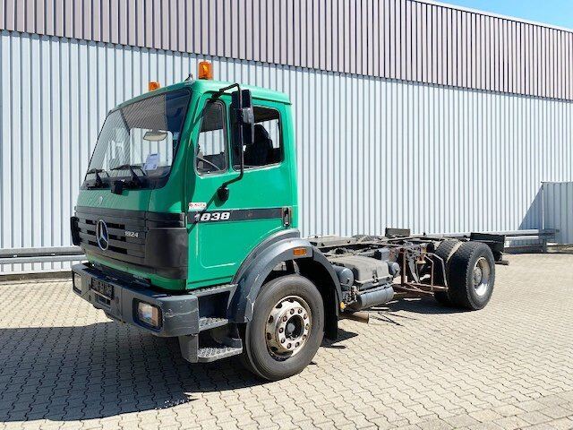 Mercedes-Benz SK 1924 L 4x2 SK 1924 L 4x2 - משאית עם שלדת תא: תמונה 1 Mercedes-Benz SK 1924 L 4x2 SK 1924 L 4x2 - משאית עם שלדת תא: תמונה 1
