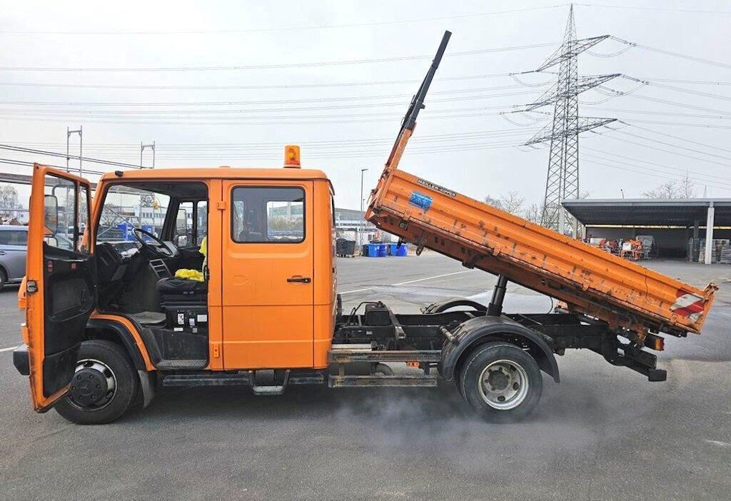 Mercedes-Benz Vario 813 D 4x2 Doka Vario 813 D 4x2 Doka, Meiller Kipper - מזהיר: תמונה 3 Mercedes-Benz Vario 813 D 4x2 Doka Vario 813 D 4x2 Doka, Meiller Kipper - מזהיר: תמונה 3