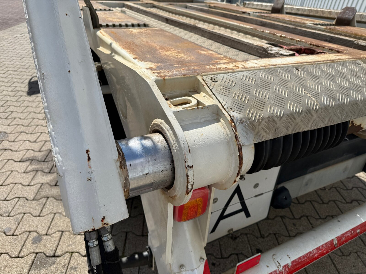 Mitsubishi Canter Fuso 7C15 4x2 Canter Fuso 7C15 4x2, Tele-Absetzer, Vereiterbar bis 10m³ - משאית דילוג העמסה: תמונה 3 Mitsubishi Canter Fuso 7C15 4x2 Canter Fuso 7C15 4x2, Tele-Absetzer, Vereiterbar bis 10m³ - משאית דילוג העמסה: תמונה 3