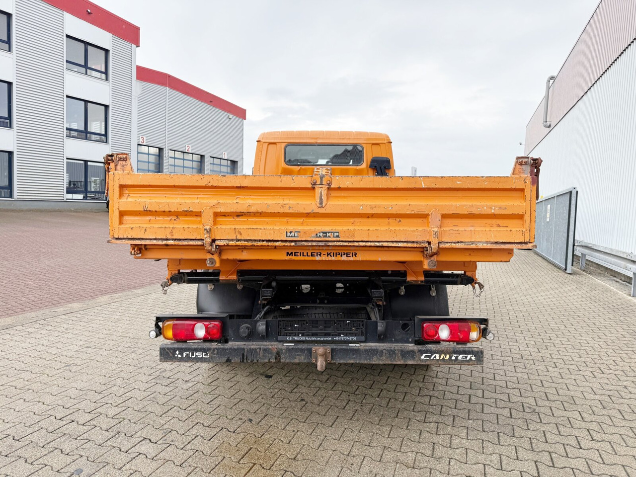 הַחכָּרָה Mitsubishi Fuso 6C18D 4x4 Doka Fuso 6C18D 4x4 Doka Mitsubishi Fuso 6C18D 4x4 Doka Fuso 6C18D 4x4 Doka: תמונה 11