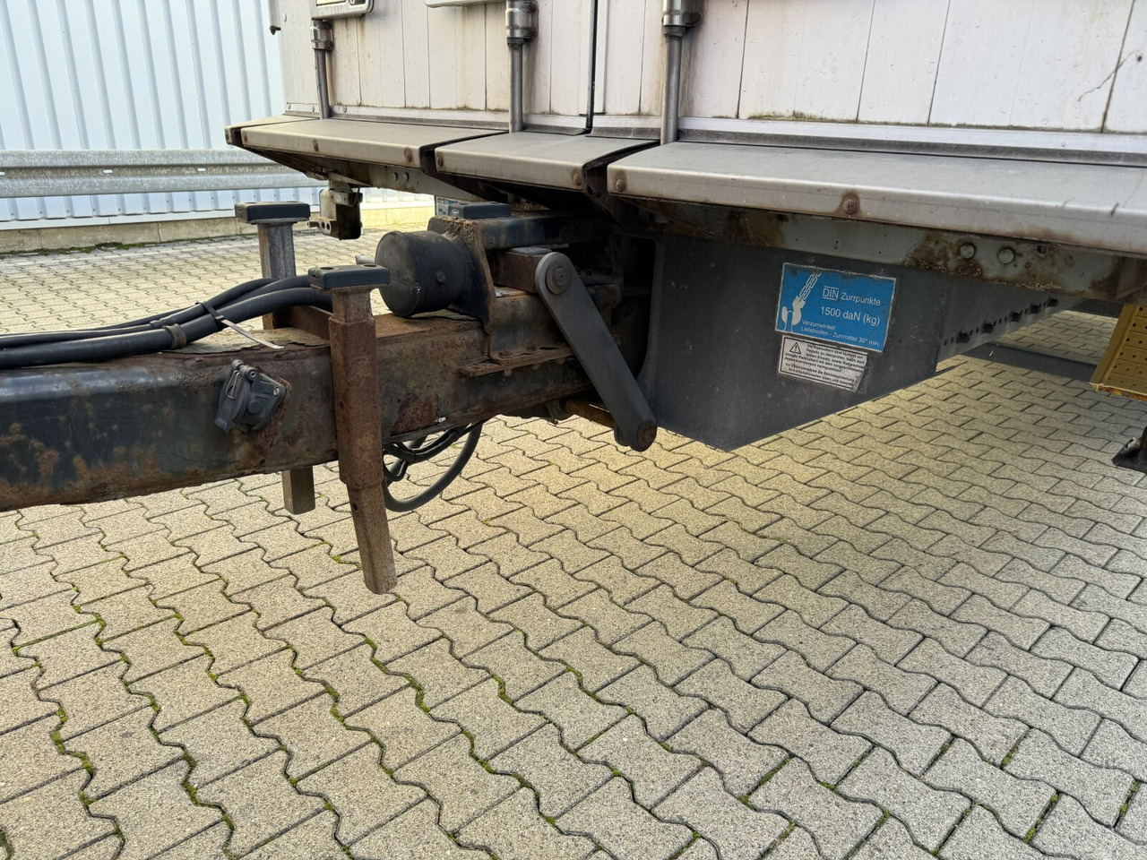 OS2-L105 L/B OS2-L105 L/B, durchladbar, Edscha, Ex-Fahrschule! - קרון נגרר צד נופל/ שטוח: תמונה 2 OS2-L105 L/B OS2-L105 L/B, durchladbar, Edscha, Ex-Fahrschule! - קרון נגרר צד נופל/ שטוח: תמונה 2