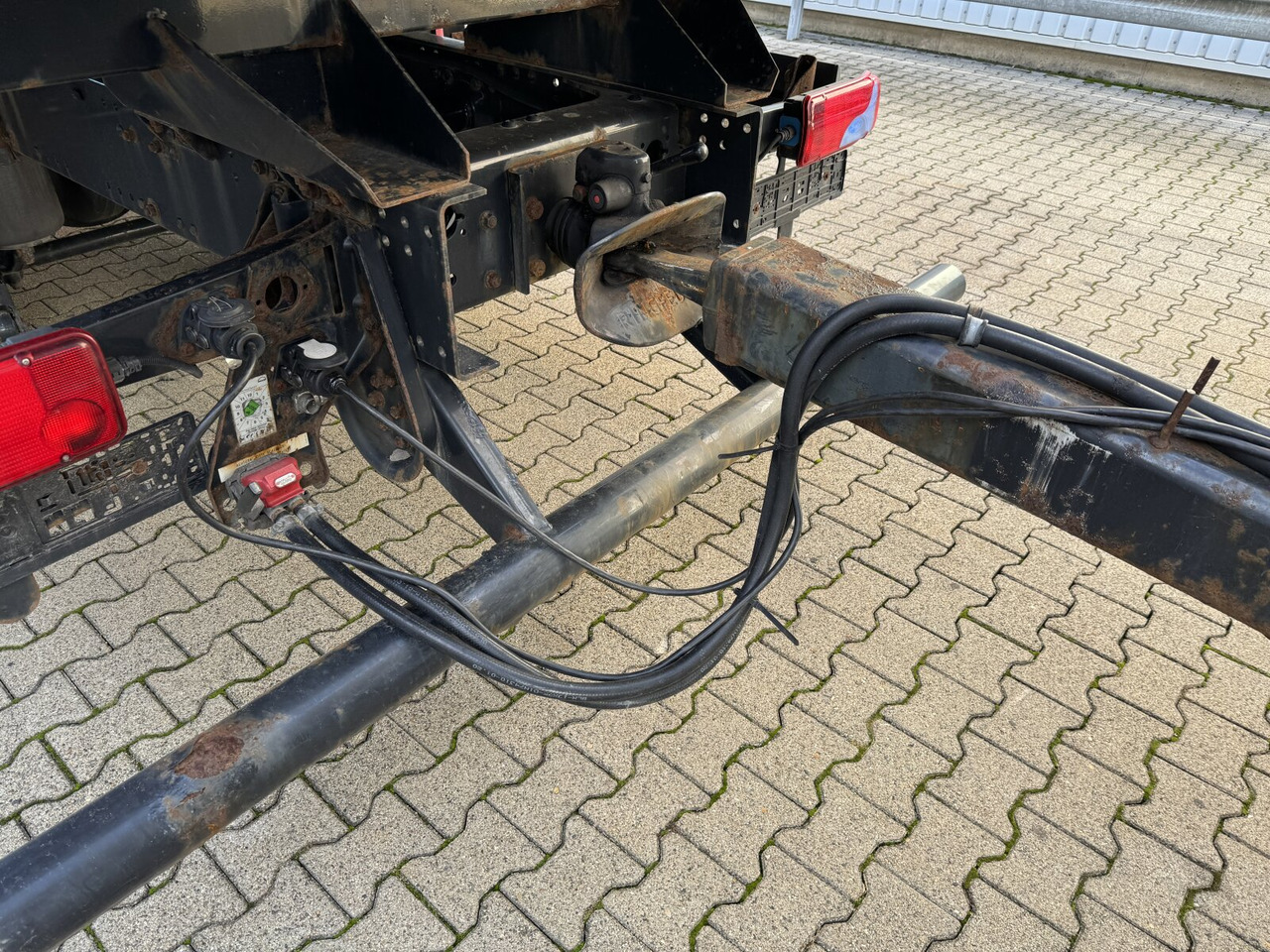 OS2-L105 L/B OS2-L105 L/B, durchladbar, Edscha, Ex-Fahrschule! - קרון נגרר צד נופל/ שטוח: תמונה 4 OS2-L105 L/B OS2-L105 L/B, durchladbar, Edscha, Ex-Fahrschule! - קרון נגרר צד נופל/ שטוח: תמונה 4