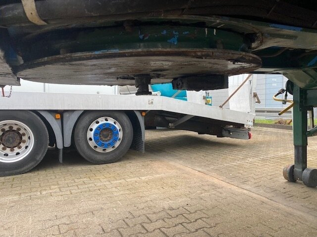 SCHELLING 504 H 22 SCHELLING 504 H 22 mit Kran Ferrari 708, 7m/t - סמיטריילר צד נופל/ שטוח: תמונה 2 SCHELLING 504 H 22 SCHELLING 504 H 22 mit Kran Ferrari 708, 7m/t - סמיטריילר צד נופל/ שטוח: תמונה 2
