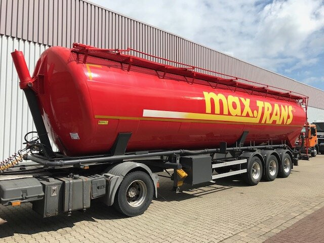 SSK 60/10-24 ADR Kässbohrer SSK 60/10-24 ADR, 60 cbm, - סמיטריילר Silo: תמונה 1 SSK 60/10-24 ADR Kässbohrer SSK 60/10-24 ADR, 60 cbm, - סמיטריילר Silo: תמונה 1