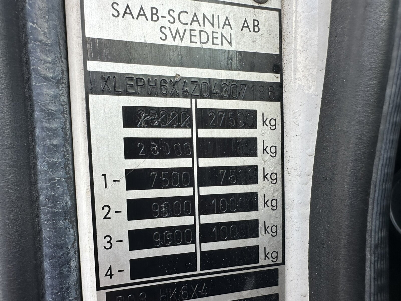 Scania P93 HK 250 6x4L P93 HK 250 6x4L - משאית עם שלדת תא: תמונה 3 Scania P93 HK 250 6x4L P93 HK 250 6x4L - משאית עם שלדת תא: תמונה 3