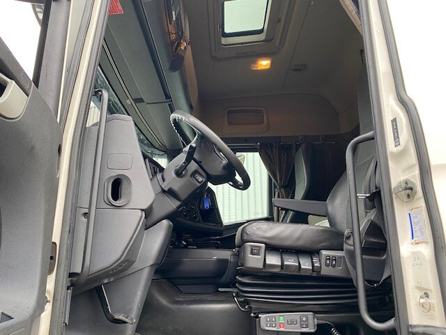 Scania R450 LB 6x2-4 R450 LB 6x2-4 Getränkekoffer, Retarder, Lift-/Lenkachse, Stapleraufnahme - משאית תיבה: תמונה 3 Scania R450 LB 6x2-4 R450 LB 6x2-4 Getränkekoffer, Retarder, Lift-/Lenkachse, Stapleraufnahme - משאית תיבה: תמונה 3