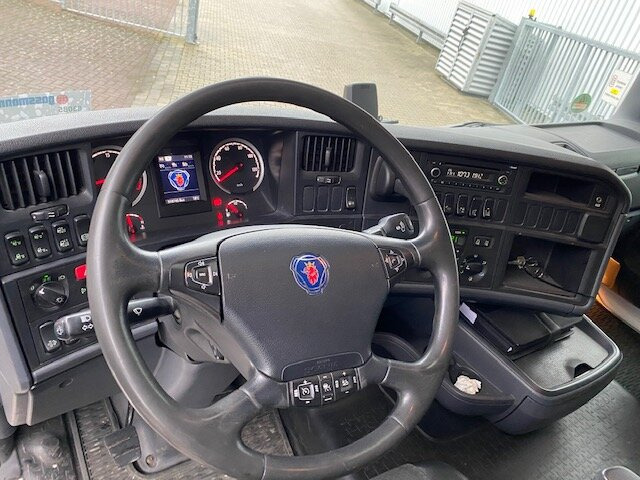 Scania R450 LB 6x2-4 R450 LB 6x2-4 Getränkekoffer, Retarder, Lift-/Lenkachse, Stapleraufnahme - משאית תיבה: תמונה 5 Scania R450 LB 6x2-4 R450 LB 6x2-4 Getränkekoffer, Retarder, Lift-/Lenkachse, Stapleraufnahme - משאית תיבה: תמונה 5