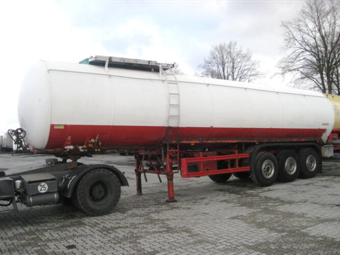 Schmitz Cargobull - - Stahltank - סמיטריילר מכל: תמונה 2 Schmitz Cargobull - - Stahltank - סמיטריילר מכל: תמונה 2