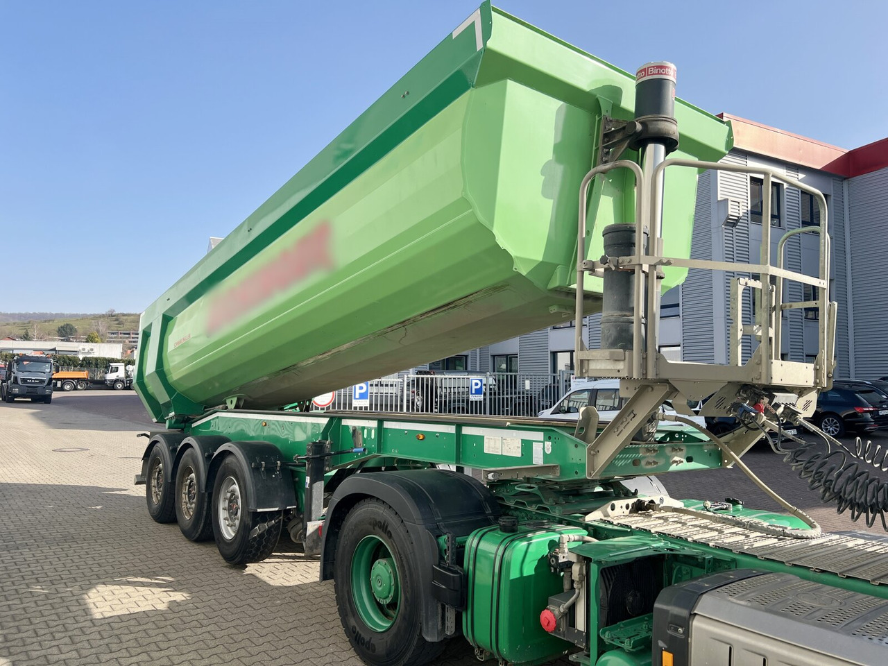 Schwarzmüller K-Serie Kippauflieger K-Serie Kippauflieger, Hardoxmulde ca. 25m³, 2x Liftachse - סמיטריילר: תמונה 4 Schwarzmüller K-Serie Kippauflieger K-Serie Kippauflieger, Hardoxmulde ca. 25m³, 2x Liftachse - סמיטריילר: תמונה 4