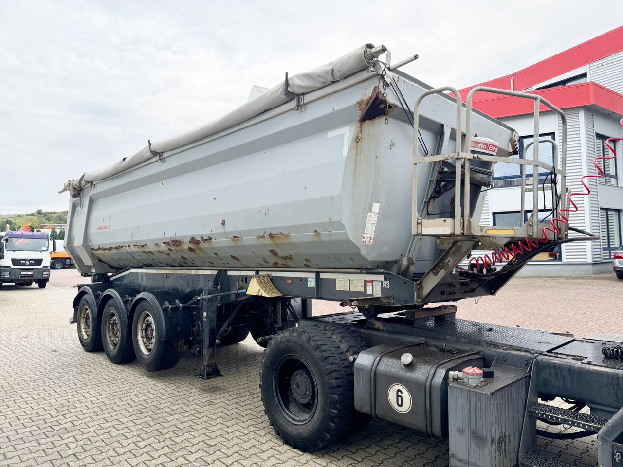 Schwarzmüller K-Serie Kippauflieger K-Serie Kippauflieger, Stahlmulde ca. 27m³, Liftachse - סמיטריילר: תמונה 1 Schwarzmüller K-Serie Kippauflieger K-Serie Kippauflieger, Stahlmulde ca. 27m³, Liftachse - סמיטריילר: תמונה 1