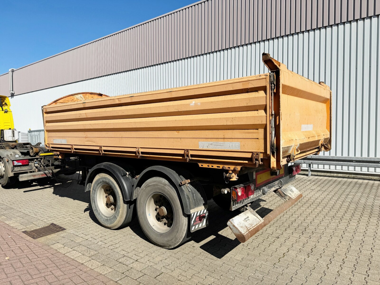 Schwarzmüller TKA 18 TKA 18, Alu-Bordwände, ca. 11m³ - קרון נגרר עם מזהיר: תמונה 5 Schwarzmüller TKA 18 TKA 18, Alu-Bordwände, ca. 11m³ - קרון נגרר עם מזהיר: תמונה 5