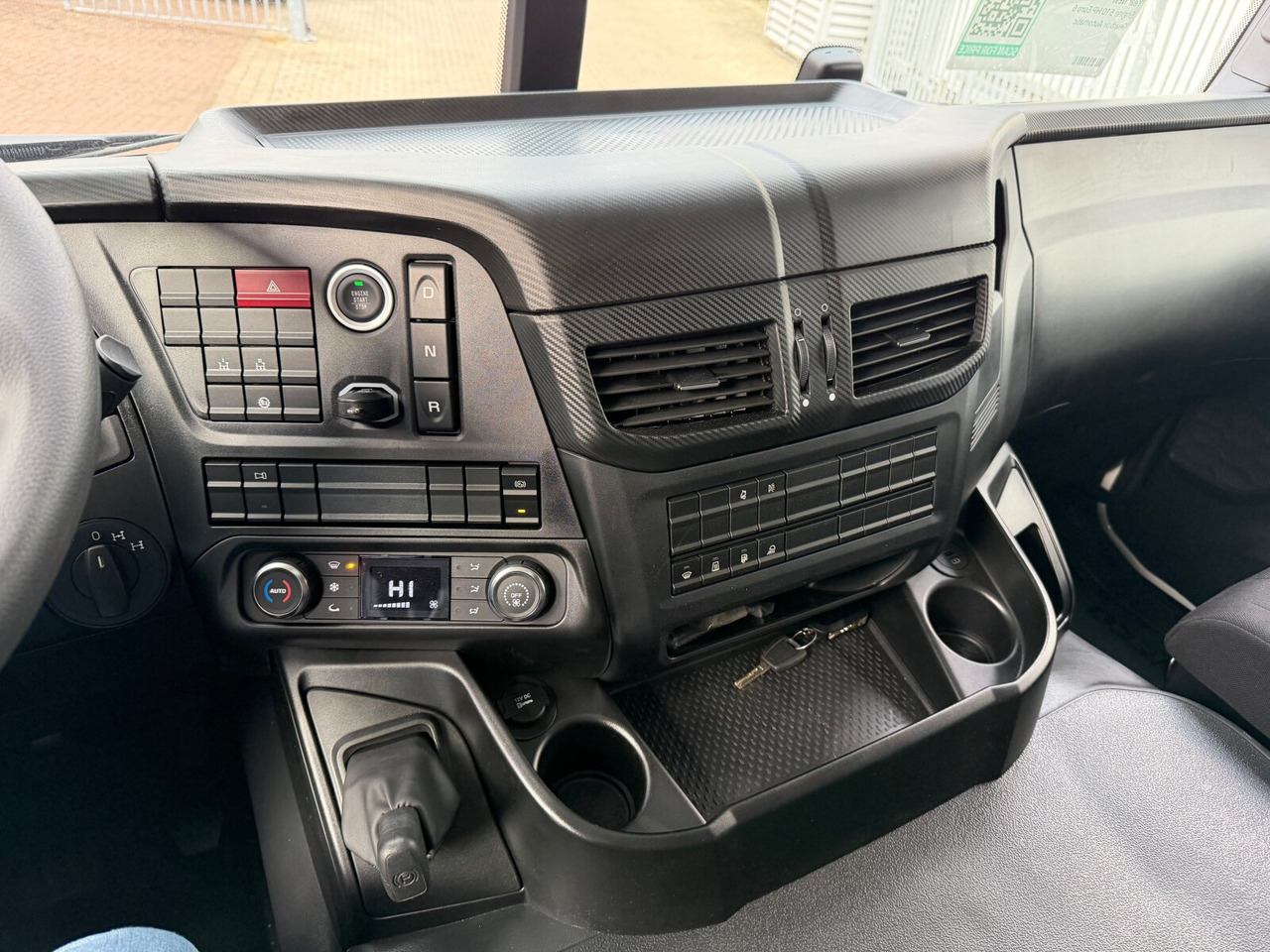 T-Way AT410T51/58 8x4 T-Way AT410T51/58 8x4, Retarder, Nebenantrieb, 4x VORHANDEN! - יחידת טרקטור: תמונה 4 T-Way AT410T51/58 8x4 T-Way AT410T51/58 8x4, Retarder, Nebenantrieb, 4x VORHANDEN! - יחידת טרקטור: תמונה 4