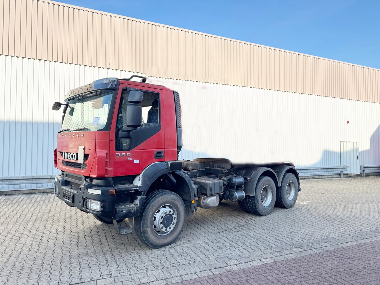 Trakker AD260T36W 6x6 Trakker AD260T36W 6x6 - משאית עם שלדת תא: תמונה 1 Trakker AD260T36W 6x6 Trakker AD260T36W 6x6 - משאית עם שלדת תא: תמונה 1
