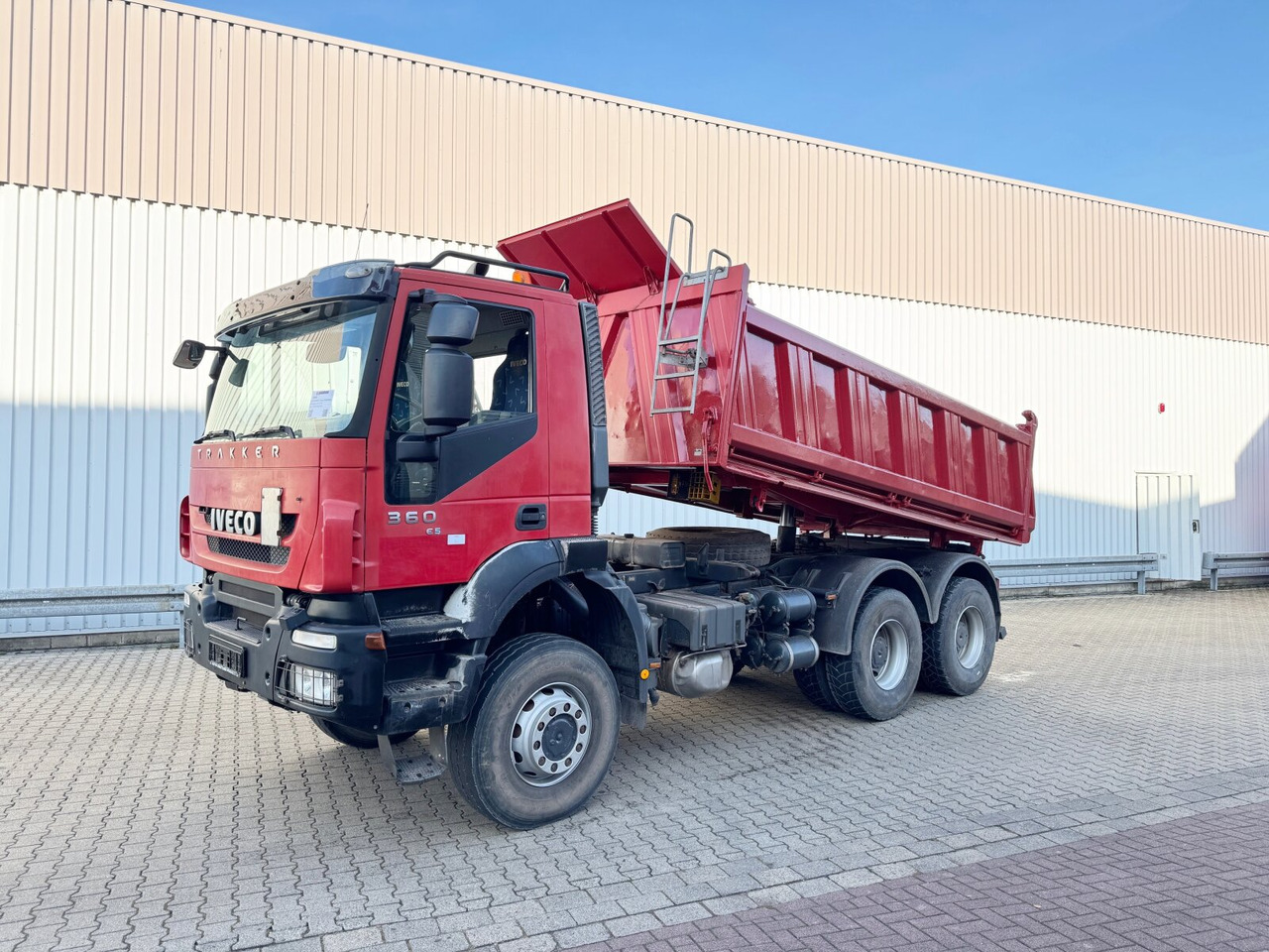 Trakker AD260T36W 6x6 Trakker AD260T36W 6x6 - מזהיר: תמונה 1 Trakker AD260T36W 6x6 Trakker AD260T36W 6x6 - מזהיר: תמונה 1