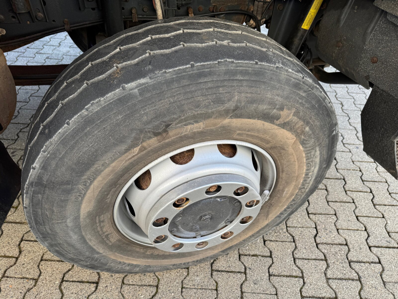 Trakker AD260T36W 6x6 Trakker AD260T36W 6x6 - משאית עם שלדת תא: תמונה 2 Trakker AD260T36W 6x6 Trakker AD260T36W 6x6 - משאית עם שלדת תא: תמונה 2
