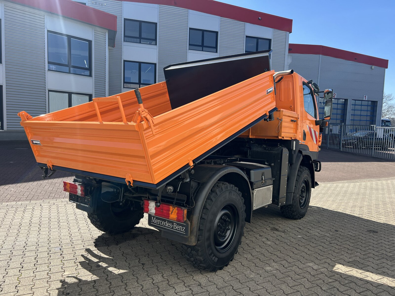 כלי רכב מסחרי Unimog U 20 U405/70 4x4 U 20 U405/70 4x4, Kipper, Winterdienstplatte: תמונה 10