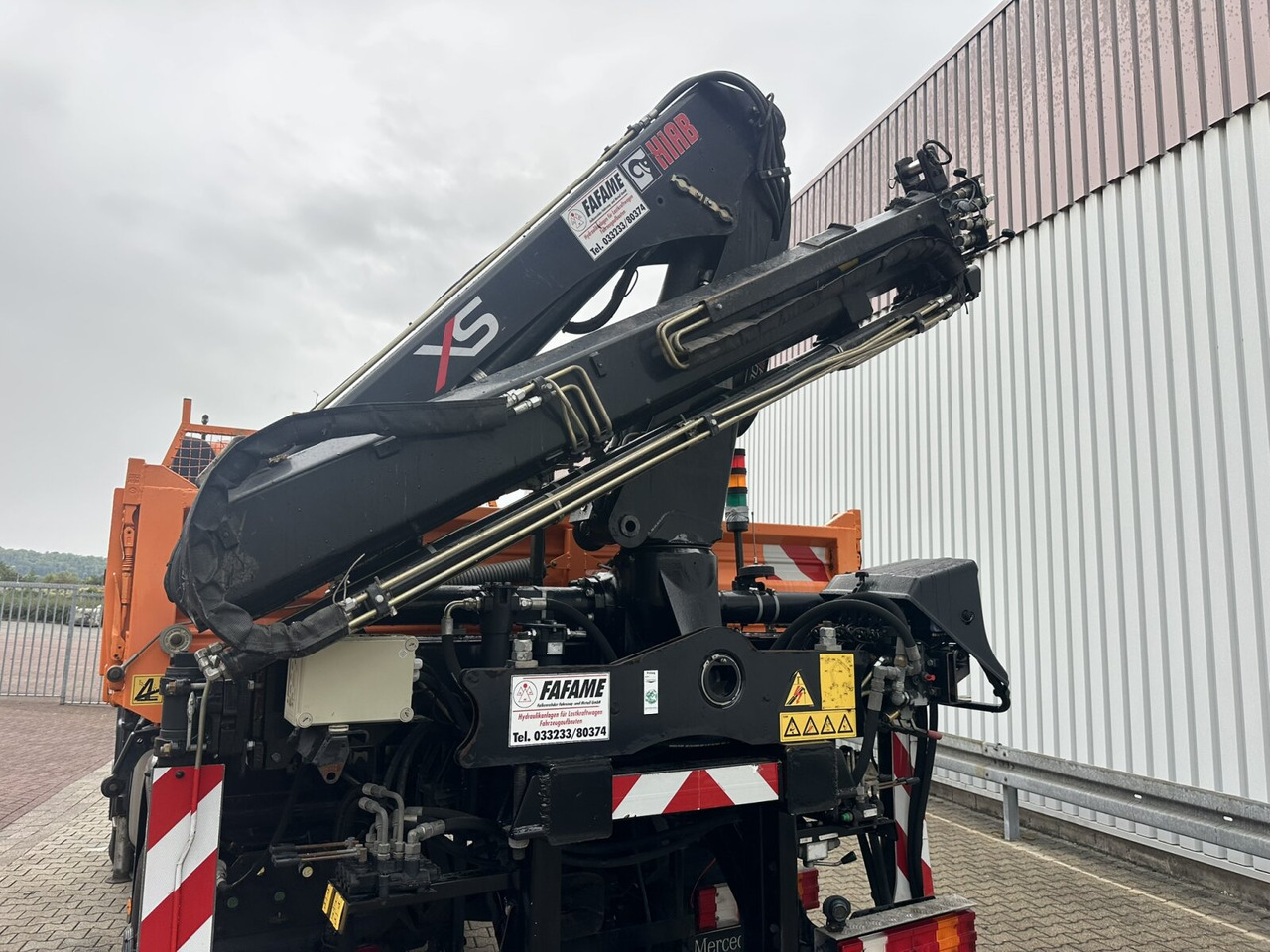 Unimog U500 4x4 U500 4x4 405/40 mit Heckkran Hiab 077-1 HiDuo, absattelbar, Funk - כלי רכב מסחרי: תמונה 3 Unimog U500 4x4 U500 4x4 405/40 mit Heckkran Hiab 077-1 HiDuo, absattelbar, Funk - כלי רכב מסחרי: תמונה 3