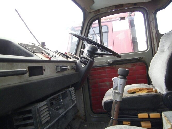 V5 4x2 Saurer V5 4x2 - מזהיר: תמונה 4 V5 4x2 Saurer V5 4x2 - מזהיר: תמונה 4