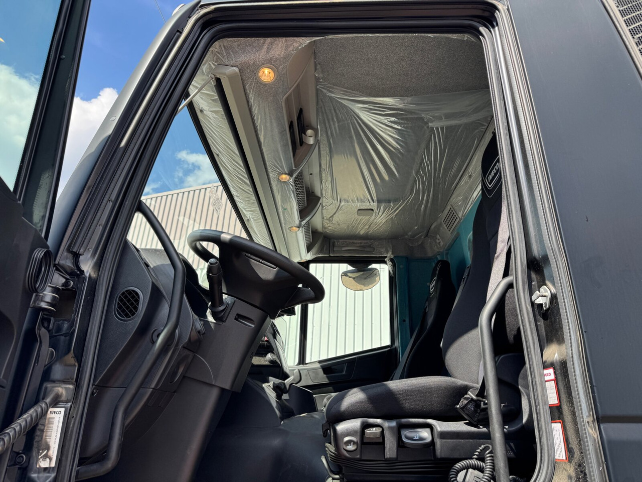 X-Way AD360X40Z/P 8x4 X-Way AD360X40Z/P 8x4 - משאית הרמת וו: תמונה 2 X-Way AD360X40Z/P 8x4 X-Way AD360X40Z/P 8x4 - משאית הרמת וו: תמונה 2