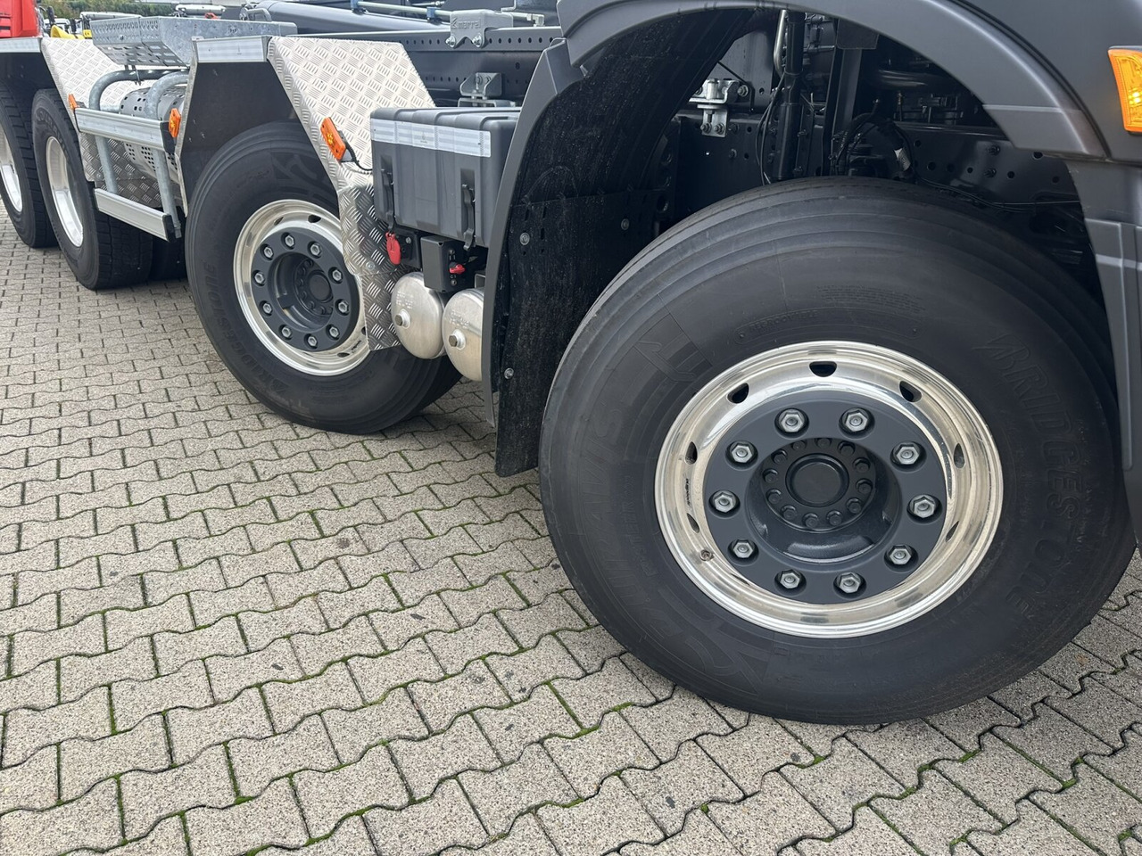 X-Way AD360X48Z 8x4 X-Way AD360X48Z 8x4, Motorabtrieb, Navi, Schub-Knick - משאית הרמת וו: תמונה 5 X-Way AD360X48Z 8x4 X-Way AD360X48Z 8x4, Motorabtrieb, Navi, Schub-Knick - משאית הרמת וו: תמונה 5