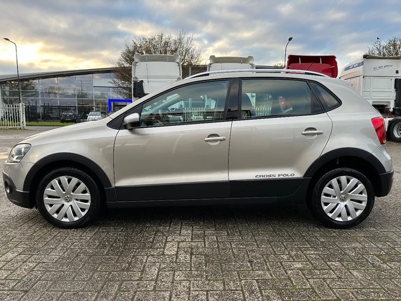 Volkswagen Polo 1.2 TSI CROSS + AUTOMATIC + 101.474 KM + APK/TUV - האצ'בק: תמונה 2 Volkswagen Polo 1.2 TSI CROSS + AUTOMATIC + 101.474 KM + APK/TUV - האצ'בק: תמונה 2