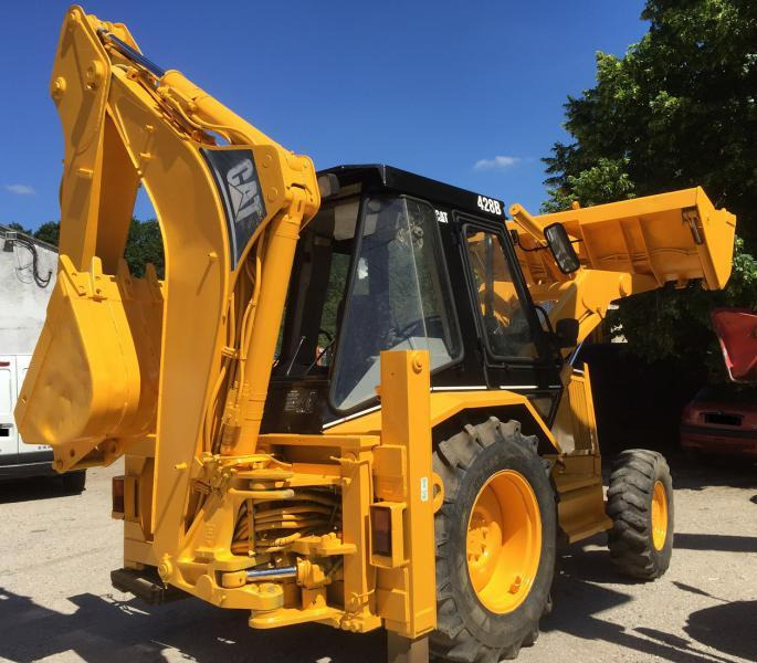 Caterpillar 428 B - מחפרון: תמונה 3 Caterpillar 428 B - מחפרון: תמונה 3