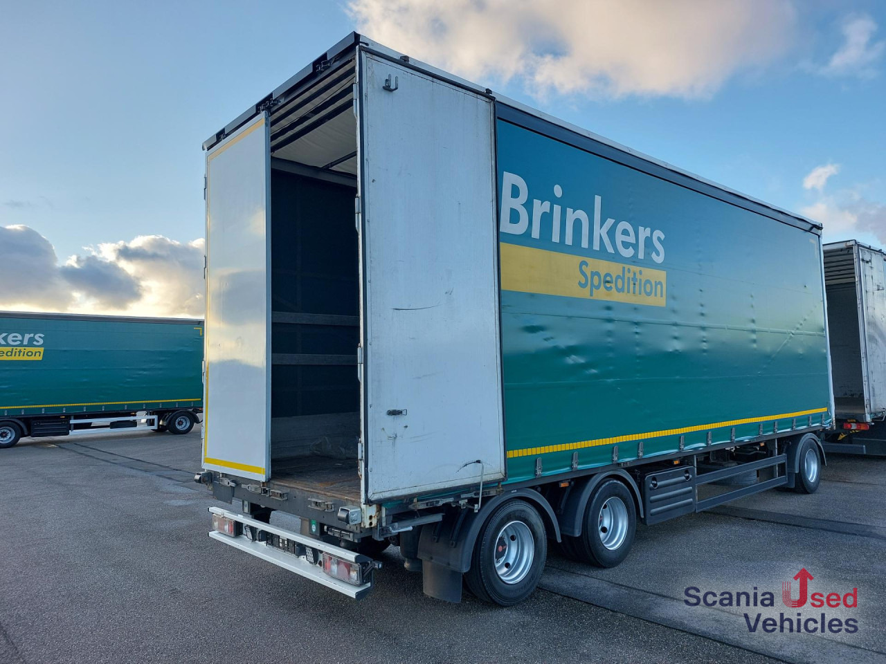 קרון נגרר עם וילונות צד Höötmann 3 Achs Anhänger Plane und Spriegel: תמונה 6 קרון נגרר עם וילונות צד Höötmann 3 Achs Anhänger Plane und Spriegel: תמונה 6