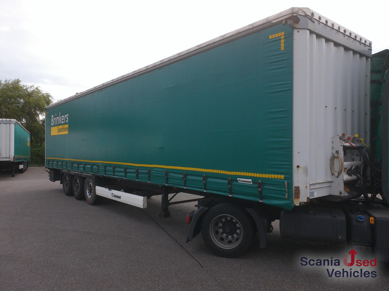 KRONE SD Schiebplane / Curtainsider - סמיטריילר עם וילונות צד: תמונה 1 KRONE SD Schiebplane / Curtainsider - סמיטריילר עם וילונות צד: תמונה 1
