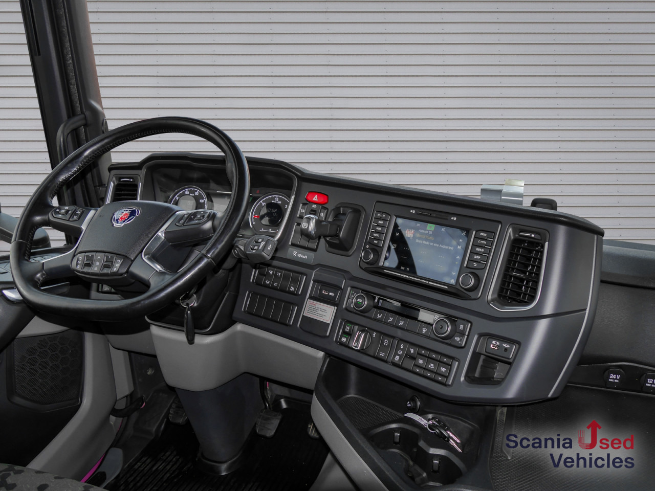 SCANIA R 410 B6x2*4NB - Pritsche / Plane / Hecktüren - - משאית וילונות צד: תמונה 2 SCANIA R 410 B6x2*4NB - Pritsche / Plane / Hecktüren - - משאית וילונות צד: תמונה 2